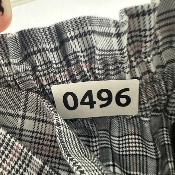 Divided Plaid Tie Waist Pocket Shorts Size 4 Gray - Picture 10 of 10